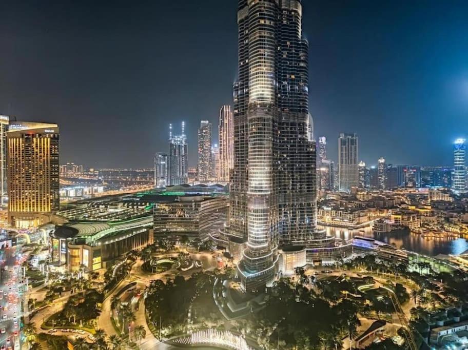 Magnificent 2 Bedroom With Stunning Burj Khalifa View Dubaï Extérieur photo